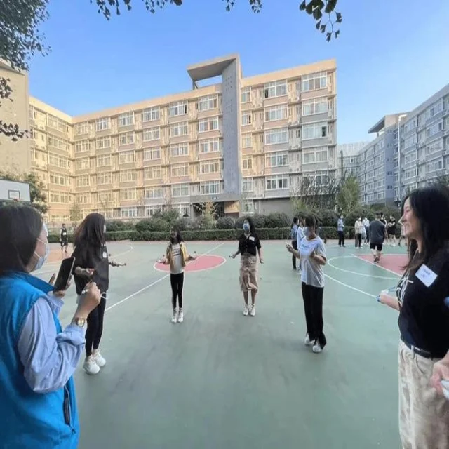 林诗栋强势出线,年轻国乒新星闪耀国际赛场